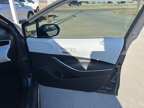 Used 2024 Toyota Corolla SE w/ SE Premium Package image 26