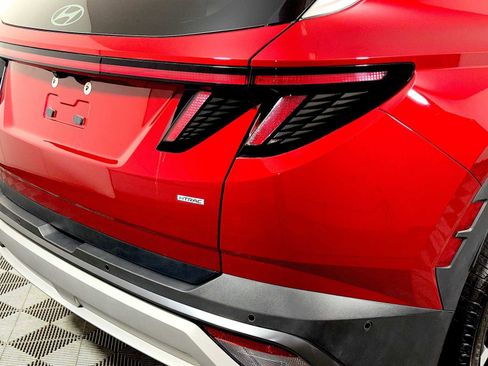 Used 2025 Hyundai Tucson Limited image 28