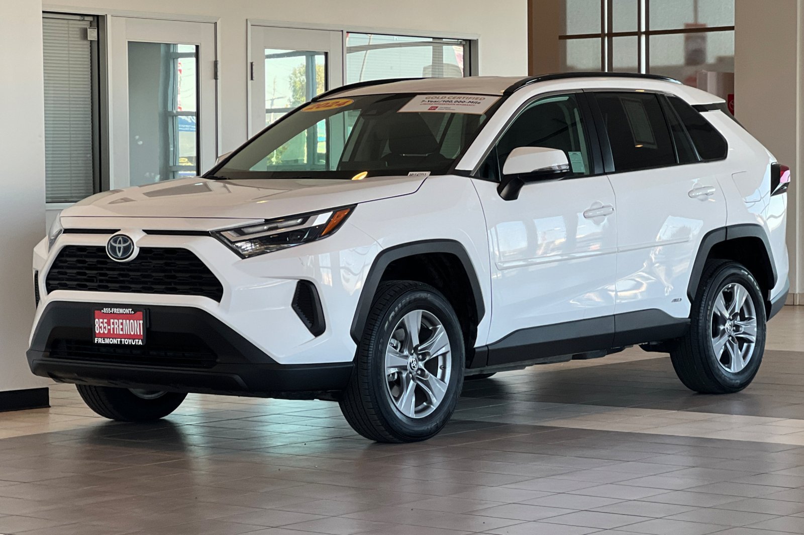 Certified 2024 Toyota RAV4 LE AWD/4WD image 8