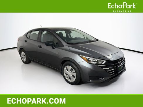 Used 2025 Nissan Versa S w/ Trunk Package FWD image 1