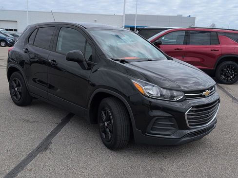 Used 2019 Chevrolet Trax LS w/ Tint and Cruise Package image 10