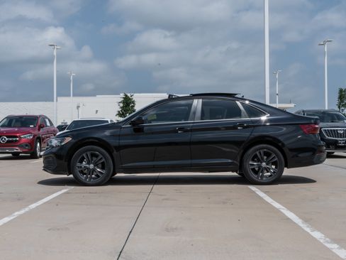 Used 2023 Volkswagen Jetta SE image 6