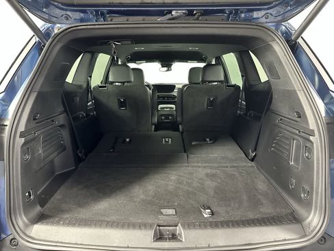 Used 2025 Buick Enclave Preferred image 13