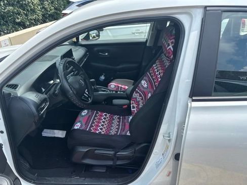 Used 2023 Honda HR-V LX image 5
