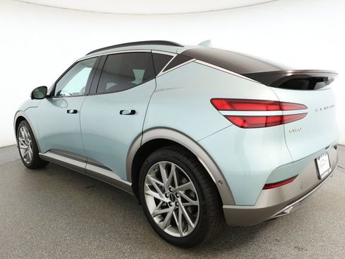 Used 2025 Genesis GV60 Advanced image 6