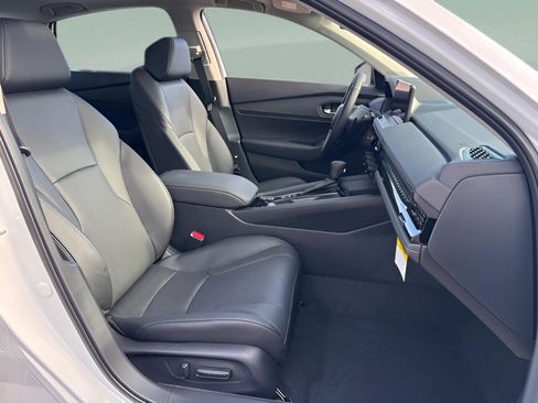 New 2025 Honda Accord EX-L image 32
