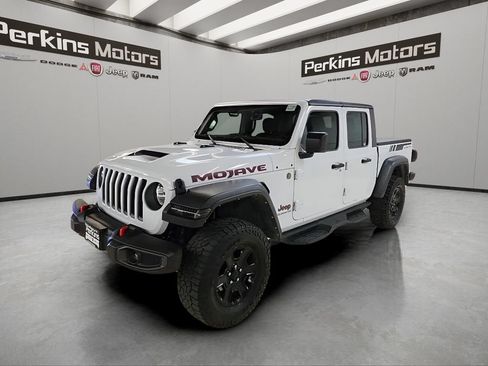 Used 2022 Jeep Gladiator Mojave w/ Trailer Tow Package AWD/4WD image 1