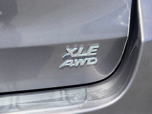 Used 2014 Toyota Sienna XLE AWD/4WD image 14