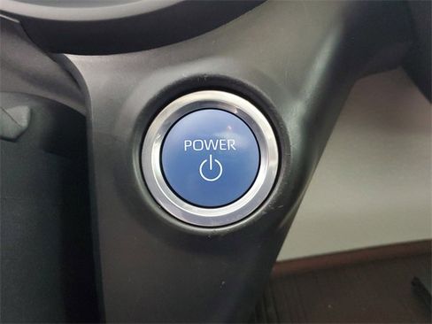 Certified 2023 Toyota Sienna XLE image 32