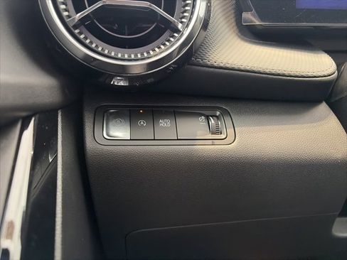 New 2026 Chevrolet Equinox LT w/ Convenience Package II image 17