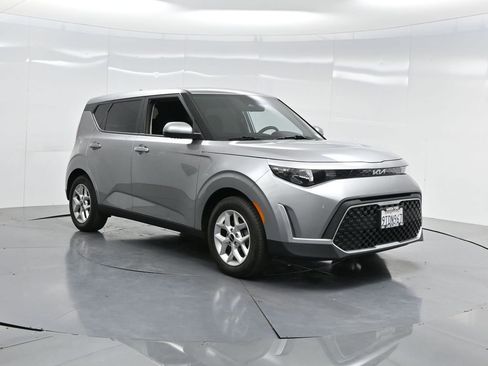 Used 2024 Kia Soul LX w/ Option Group 015 image 32