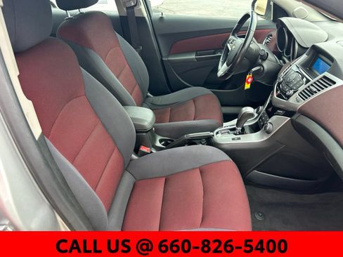 Used 2014 Chevrolet Cruze LT FWD image 7