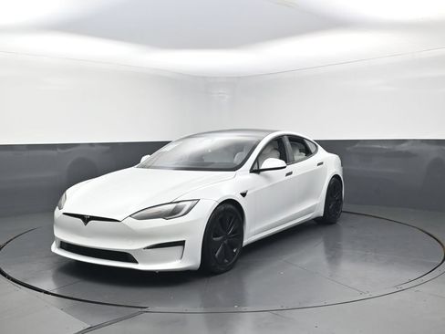 Used 2023 Tesla Model S AWD/4WD image 39