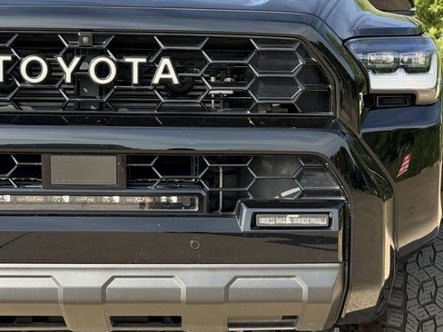 Used 2025 Toyota 4Runner TRD Pro AWD/4WD image 9
