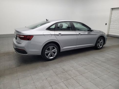 Used 2024 Volkswagen Jetta SE FWD image 10