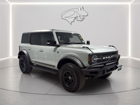 Certified 2021 Ford Bronco First Edition AWD/4WD image 7
