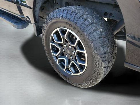Used 2022 Ford F150 Lariat AWD/4WD image 36