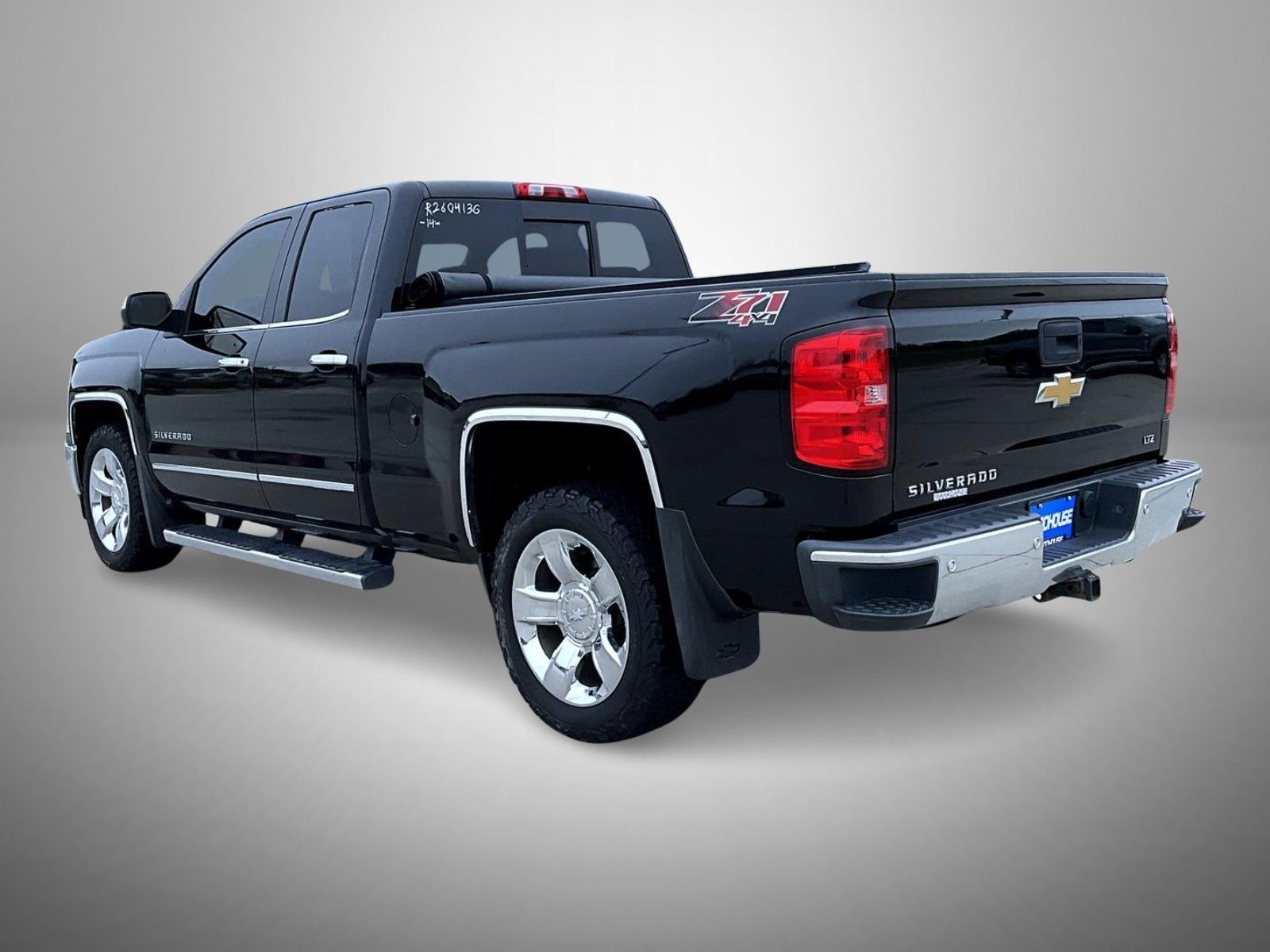 Used 2014 Chevrolet Silverado 1500 LTZ Z71 w/ LTZ Plus Package AWD/4WD image 7