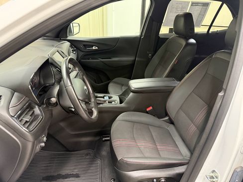 Certified 2022 Chevrolet Equinox RS FWD image 27