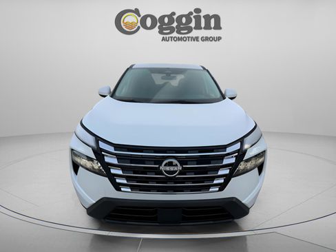 New 2026 Nissan Rogue SV image 6