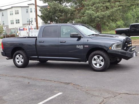 Used 2020 RAM 1500 Classic SLT RWD image 2