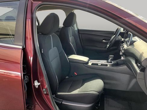 Certified 2024 Nissan Sentra SV FWD image 9