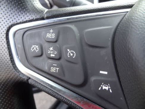 Used 2023 Chevrolet Malibu LT FWD image 16