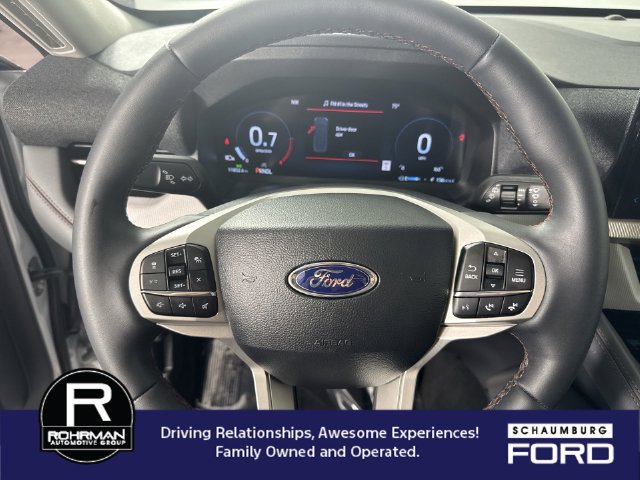 Used 2026 Ford Explorer Active AWD/4WD image 11
