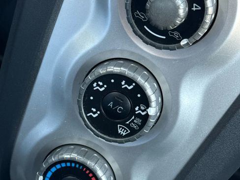 Used 2008 Toyota Yaris S image 23