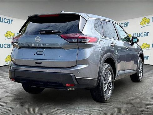 Certified 2026 Nissan Rogue SV AWD/4WD image 6