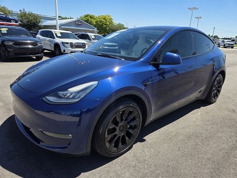 Used 2021 Tesla Model Y Long Range AWD/4WD image 7