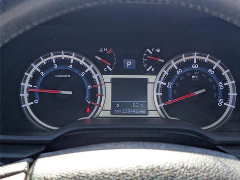 Used 2015 Toyota 4Runner Limited image 22