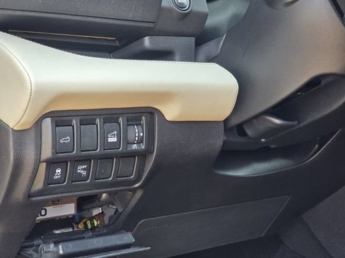 Used 2019 Subaru Ascent Touring AWD/4WD image 21