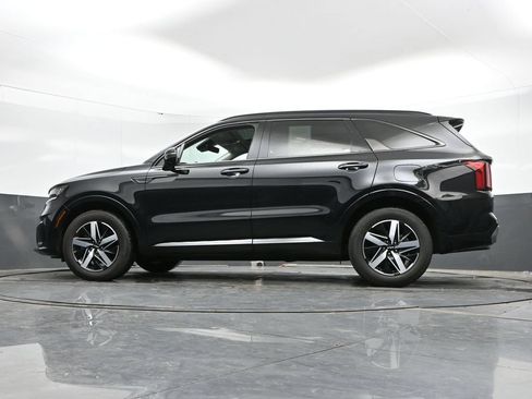 Used 2023 Kia Sorento EX w/ Panoramic Sunroof Package FWD image 46