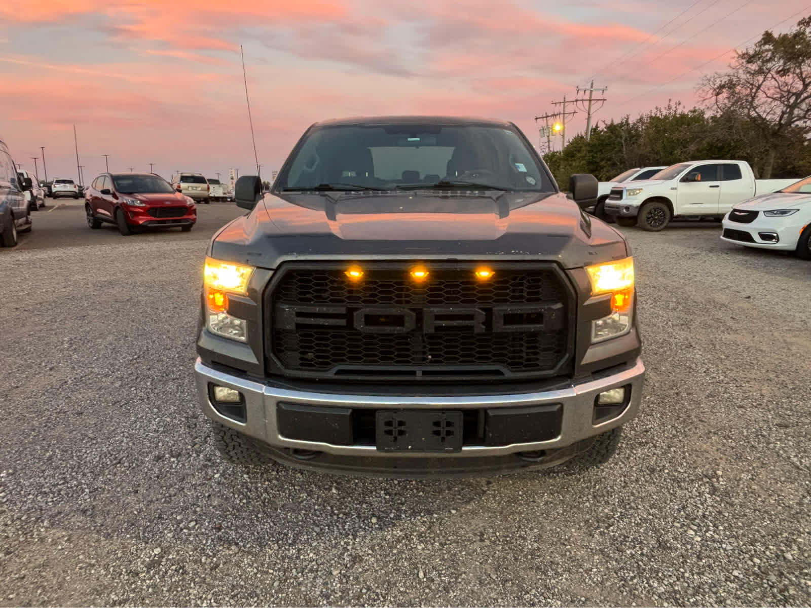 Used 2015 Ford F150 XLT AWD/4WD image 9