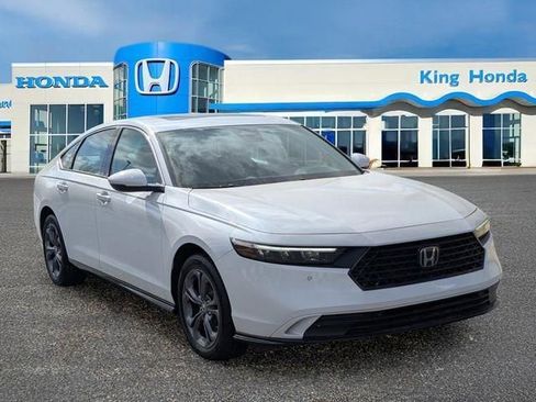 Used 2024 Honda Accord EX-L image 3