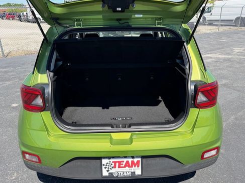 Used 2023 Hyundai Venue SEL FWD image 8