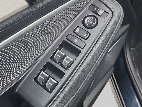 Used 2025 Acura MDX SH-AWD image 27