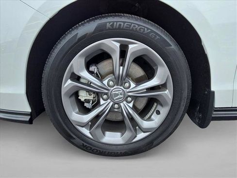 Used 2023 Honda Accord EX-L image 24