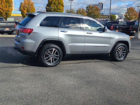 Used 2021 Jeep Grand Cherokee Limited w/ Trailer Tow Group IV image 7