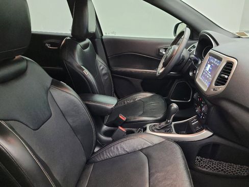 Used 2021 Jeep Compass Latitude w/ Sun and Sound Group FWD image 21