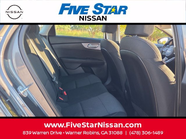 Used 2024 Kia Forte LXS w/ LXS Technology Package FWD image 14