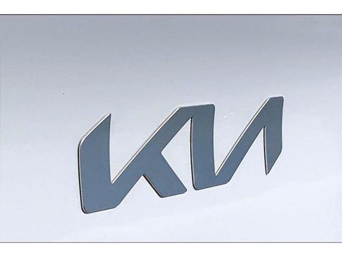 Used 2025 Kia Sportage EX FWD image 29