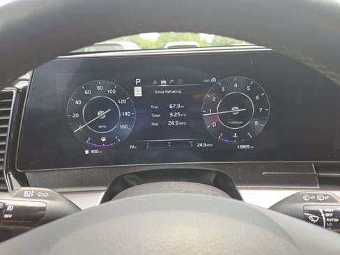 Used 2025 Kia Sportage SX FWD image 11