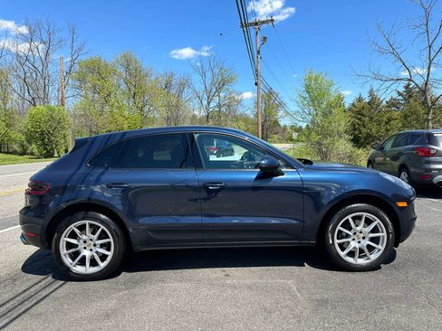 Used 2017 Porsche Macan AWD/4WD image 7