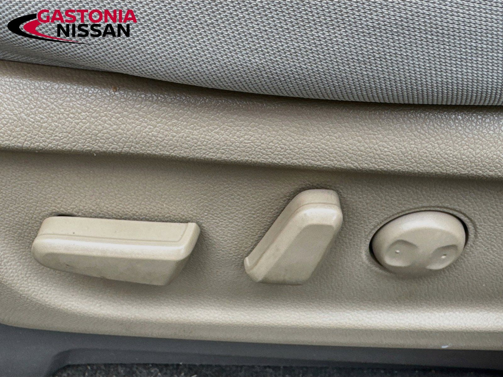 Used 2017 Kia Sedona LX FWD image 25