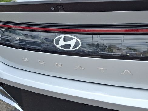Certified 2025 Hyundai Sonata SEL FWD image 30