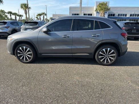 Used 2023 Mercedes-Benz GLA 250 w/ Premium Package image 4
