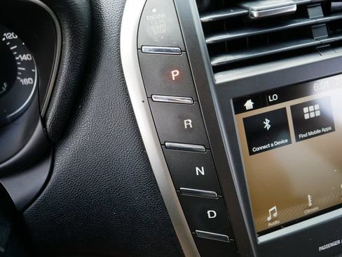 Used 2018 Lincoln MKC Premiere FWD image 33