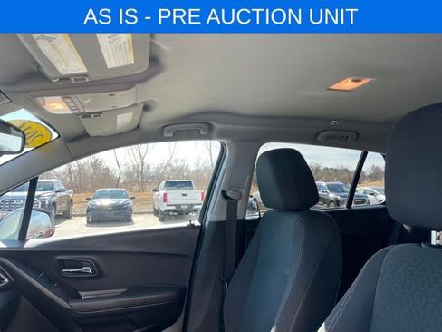 Used 2019 Chevrolet Trax LS w/ Tint and Cruise Package image 11